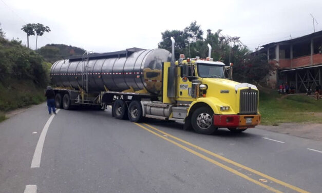 Indigenous protesters in southwest Colombia block highway to Ecuador