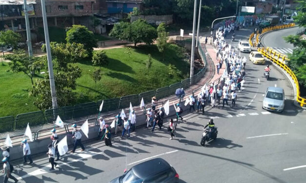 FARC invades Colombia’s cities!!! (asking for nothing but peace)