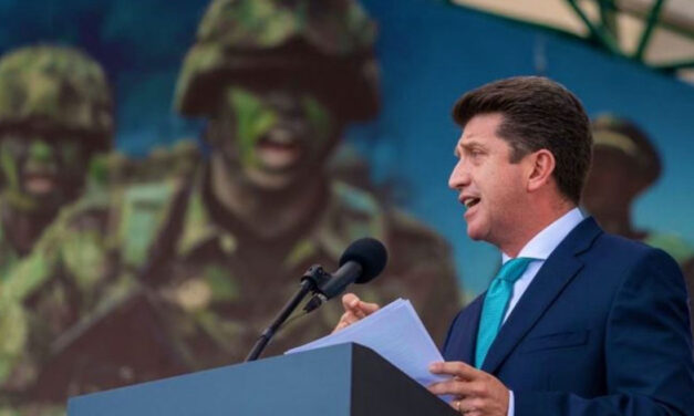 Colombia’s defense chief under fire over bombing minors