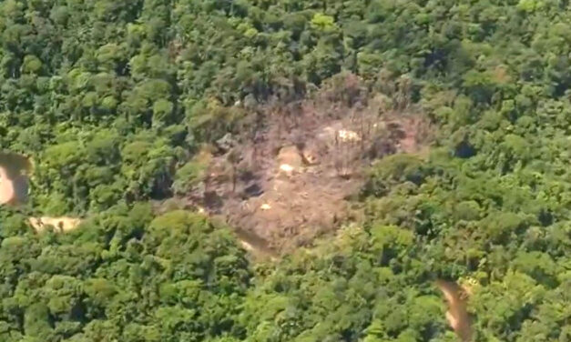 Colombia’s defense minister called to Congress over child bombings