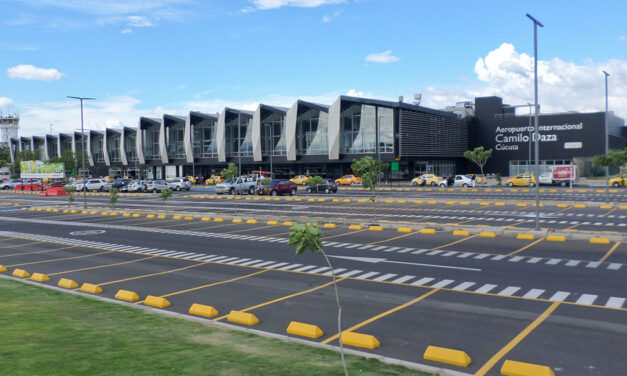 Explosions rock airport in northeast Colombia: at least 3 dead