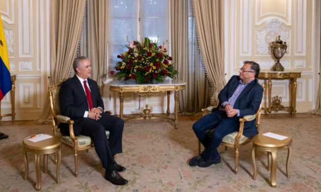 Petro and Duque meet over transition of power in Colombia