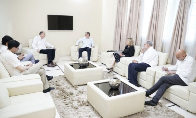 Colombia’s government talks peace with ELN in Cuba