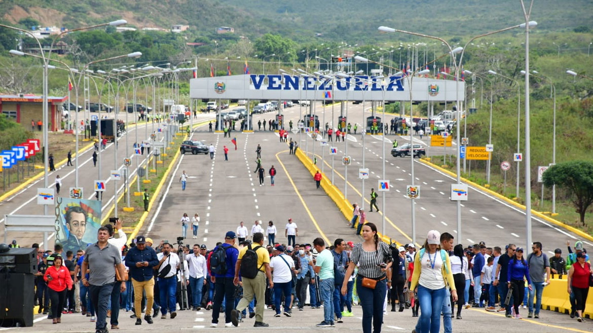 Colombia y Venezuela reabren sus fronteras terrestres