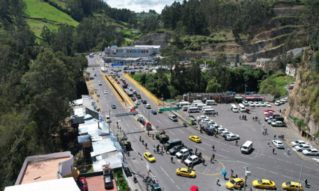 Ecuador imposes 30% “security tariffs” on imports from Colombia