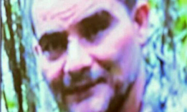 Petro orders bombardments against FARC dissidents in southern Colombia