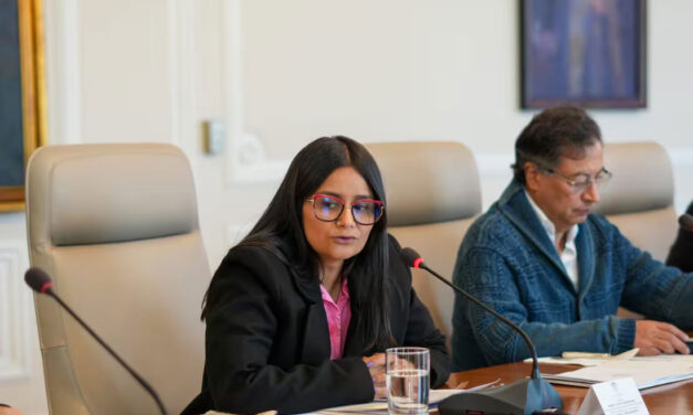 Family home of Colombia’s presidential administration chief ransacked