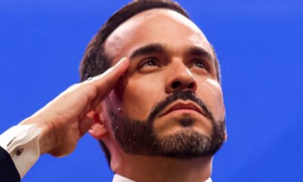 How De la Espriella’s first week became a natural disaster