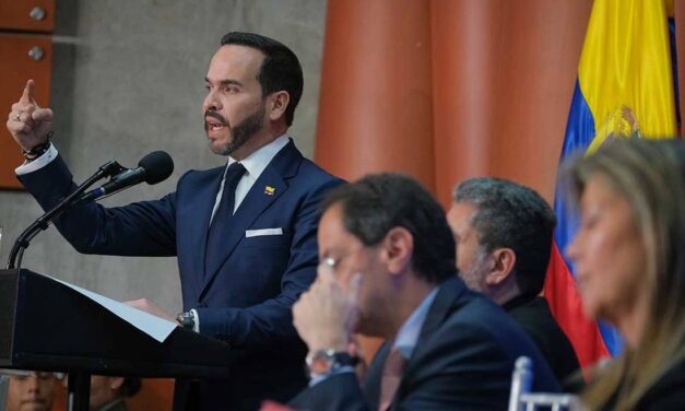 Colombia’s government publishes “white paper” on corruption by Petro