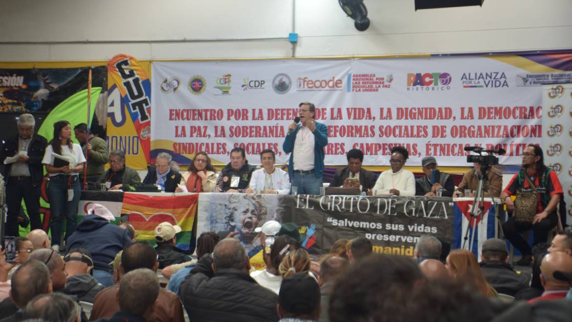 Colombia’s social organizations and labor unions announce national strike in November