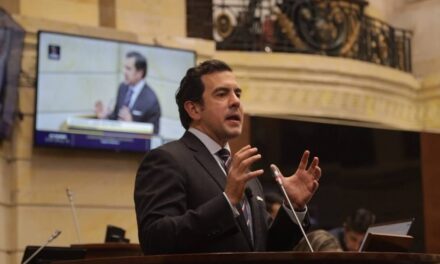 Budget blunder triggers cabinet shake-up in Colombia